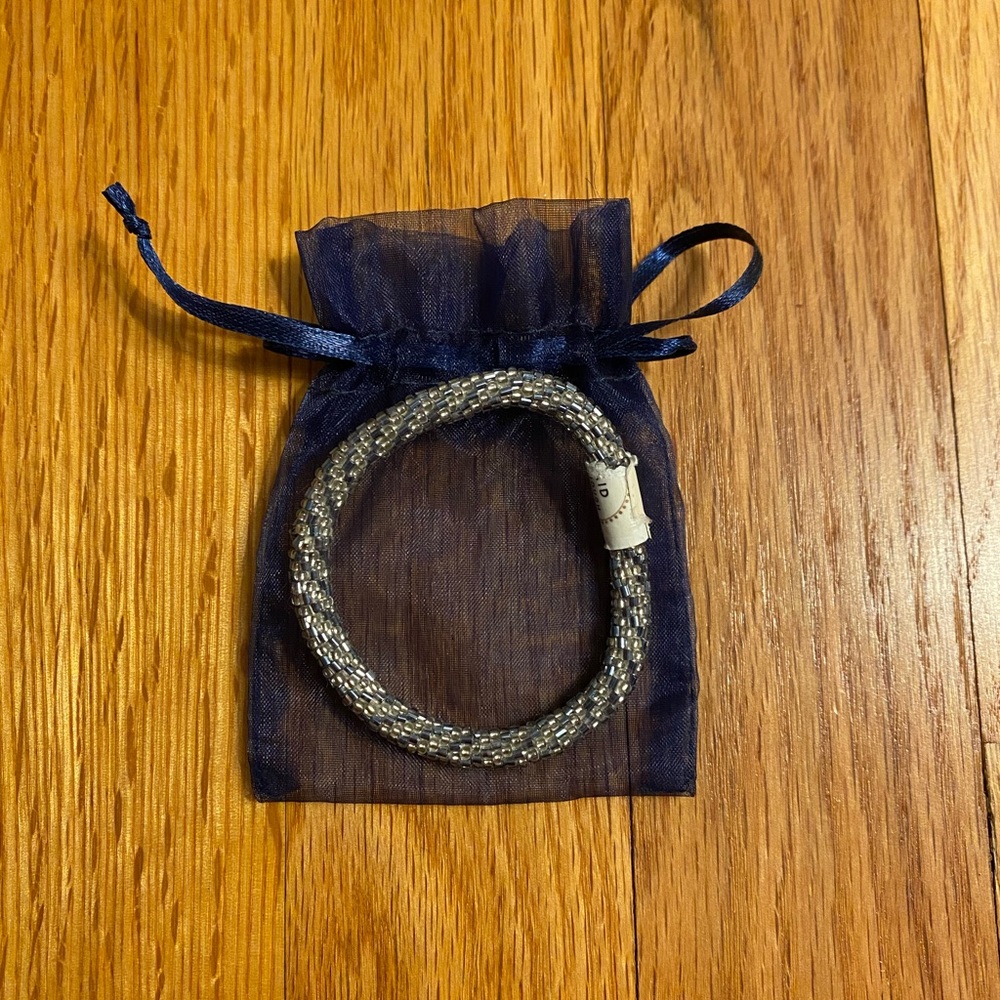 Blue Beaded Bracelet - Picture 2 of 3